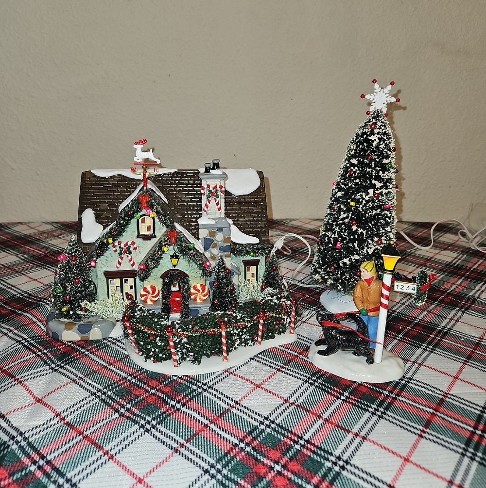Department 56 "The Peppermint House" Snow Village Holiday Decor - Picture 3 of 13
